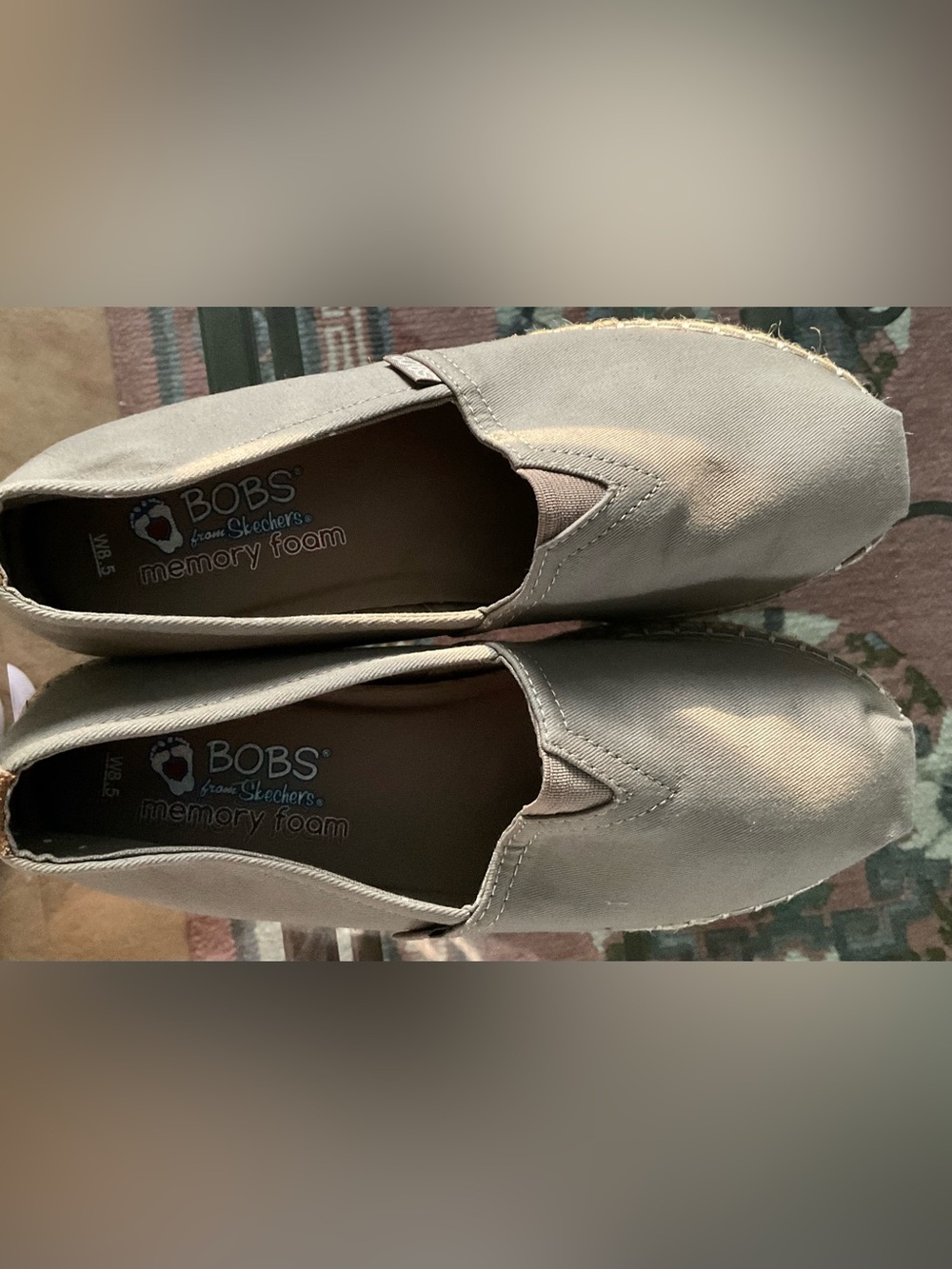 Bobs From Skechers Breeze Memory Foam Taupe Slip on
Shoes-Size 8.5 (Like New)